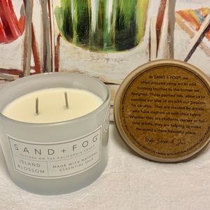 New Sand + Fog Island Blossom scented candle
